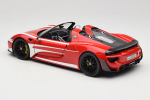 Porsche 918 Spyder Weissach Package Κόκκινες Λευκές Ρίγες Minichamps 1:18 110062442-O1 Μέταλλο - εικόνα 7 από 8