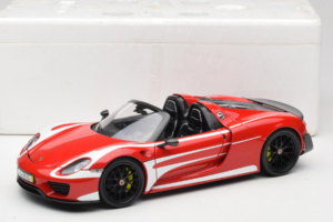 Porsche 918 Spyder Weissach Package Κόκκινες Λευκές Ρίγες Minichamps 1:18 110062442-O1 Μέταλλο - εικόνα 8 από 8