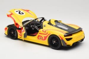 Porsche 918 Spyder Weissach Package Κίτρινο Με Ρίγες Minichamps 1:18 110062446 Μέταλλο - εικόνα 5 από 8