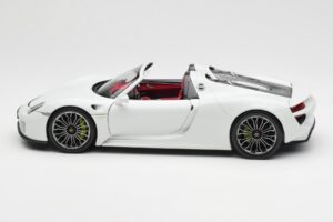 Porsche 918 Spyder Λευκό Minichamps 1:18 110062436 Μέταλλο - εικόνα 4 από 8