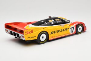 Porsche 962C Group C #17 D. Bell / H-J. Stuck / K. Ludwig 24 Hours of Le Mans 1988 Universal Hobbies 1:18 4704 Μέταλλο - εικόνα 3 από 8