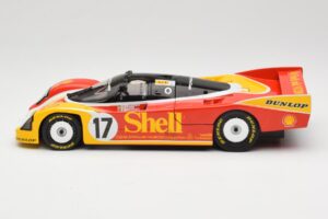 Porsche 962C Group C #17 D. Bell / H-J. Stuck / K. Ludwig 24 Hours of Le Mans 1988 Universal Hobbies 1:18 4704 Μέταλλο - εικόνα 4 από 8