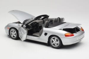 Porsche Boxster 986 Καμπριολέ Arctic Ασημί Μεταλλικό UT Models 1:18 27852 Μέταλλο - εικόνα 5 από 8