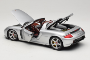 Porsche Carrera GT Silver Metallic Minichamps 1:18 WAP02103014 Μέταλλο - εικόνα 5 από 8