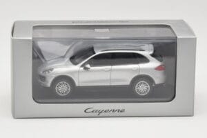 Porsche Cayenne 958 Ασημί Minichamps 1:43 WAP0200020B Μέταλλο - εικόνα 4 από 4