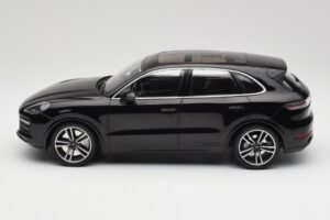 Porsche Cayenne 958 Turbo S Μαύρο Minichamps 1:18 155066070 Μέταλλο - εικόνα 3 από 6