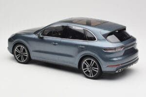 Porsche Cayenne 958 Turbo S Blue Metallic Minichamps 1:18 155066071 Μέταλλο - εικόνα 5 από 6