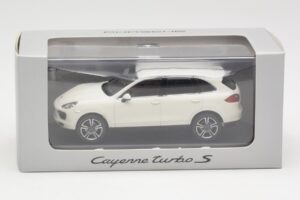 Porsche Cayenne 958 Turbo S Λευκό Minichamps 1:43 WAP0200220C Μέταλλο - εικόνα 4 από 4