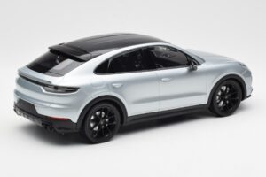 Porsche Cayenne E3 S Coupe Dolo Ασημί Norev 1:18 WAP0213220K Μέταλλο - εικόνα 2 από 6
