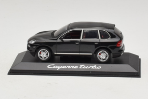 Porsche Cayenne Turbo Dark Green Metallic Minichamps 1:43 WAP02061117 Μέταλλο