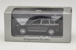Porsche Cayenne Turbo Dark Green Metallic Minichamps 1:43 WAP02061117 Μέταλλο - εικόνα 5 από 5