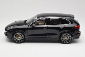 Porsche Cayenne Turbo S 958 Black Metallic Minichamps 1:18 110064000 Μέταλλο - εικόνα 4 από 8