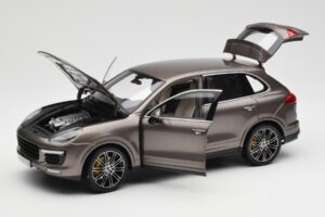 Porsche Cayenne E2 Turbo S Umbra Μεταλλικό Minichamps 1:18 WAP0213020F Μέταλλο - εικόνα 2 από 8