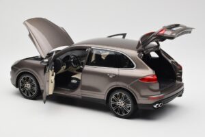 Porsche Cayenne E2 Turbo S Umbra Μεταλλικό Minichamps 1:18 WAP0213020F Μέταλλο - εικόνα 5 από 8