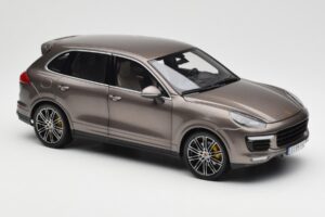 Porsche Cayenne E2 Turbo S Umbra Μεταλλικό Minichamps 1:18 WAP0213020F Μέταλλο - εικόνα 6 από 8