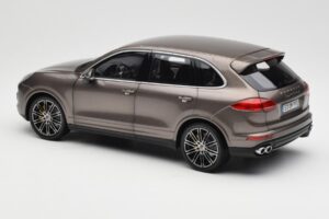 Porsche Cayenne E2 Turbo S Umbra Μεταλλικό Minichamps 1:18 WAP0213020F Μέταλλο - εικόνα 7 από 8