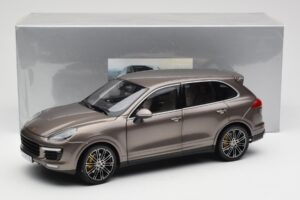 Porsche Cayenne E2 Turbo S Umbra Μεταλλικό Minichamps 1:18 WAP0213020F Μέταλλο - εικόνα 8 από 8