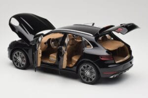Porsche Macan Turbo 95B Black Metallic Minichamps 1:18 110062502 Μέταλλο - εικόνα 5 από 8