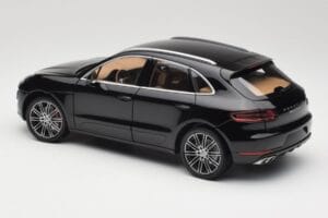 Porsche Macan Turbo 95B Black Metallic Minichamps 1:18 110062502 Μέταλλο - εικόνα 7 από 8