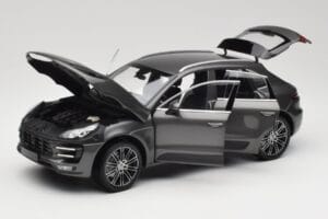 Porsche Macan Turbo 95B Grey Metallic Minichamps 1:18 110062501 Μέταλλο - εικόνα 2 από 8