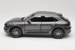 Porsche Macan Turbo 95B Grey Metallic Minichamps 1:18 110062501 Μέταλλο - εικόνα 4 από 8