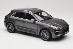 Porsche Macan Turbo 95B Grey Metallic Minichamps 1:18 110062501 Μέταλλο - εικόνα 6 από 8