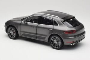 Porsche Macan Turbo 95B Grey Metallic Minichamps 1:18 110062501 Μέταλλο - εικόνα 7 από 8