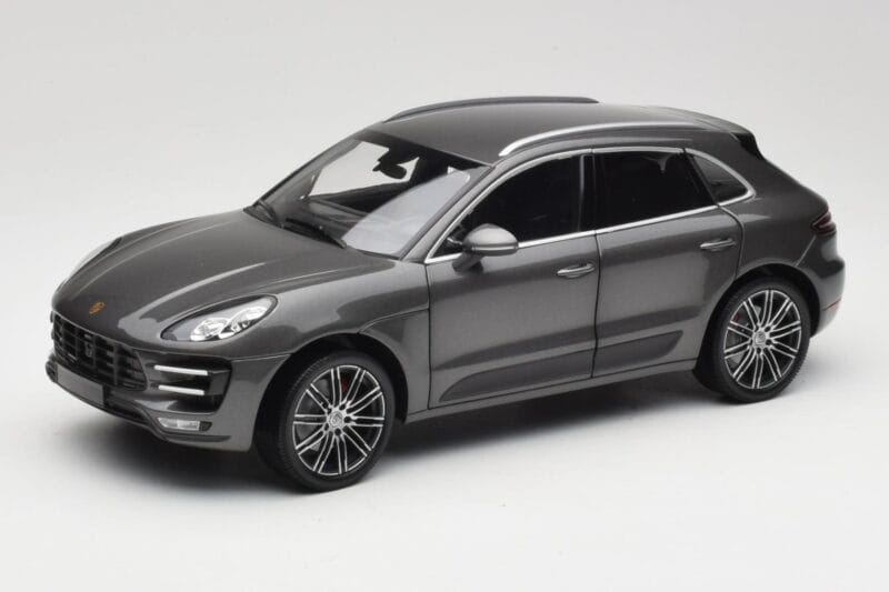 Porsche Macan Turbo 95B Grey Metallic Minichamps 1:18 110062501 Μέταλλο