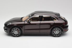 Porsche Macan 95B Turbo Μαόνι Μεταλλικό Minichamps 1:18 110062500 Μέταλλο - εικόνα 4 από 8