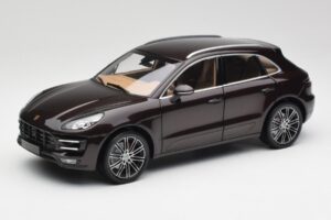 Porsche Macan 95B Turbo Μαόνι Μεταλλικό Minichamps 1:18 110062500 Μέταλλο