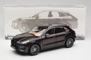 Porsche Macan 95B Turbo Μαόνι Μεταλλικό Minichamps 1:18 110062500 Μέταλλο - εικόνα 8 από 8