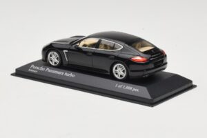 Porsche Panamera 970 Turbo Μαύρο Μεταλλικό Minichamps 1:43 400068271 Μέταλλο - εικόνα 3 από 4
