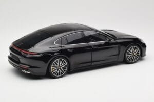 Porsche Panamera 971 Turbo S Μαύρο Metallic Minichamps 1:18 113061076 Μέταλλο - εικόνα 3 από 8