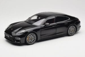 Porsche Panamera 971 Turbo S Μαύρο Metallic Minichamps 1:18 113061076 Μέταλλο