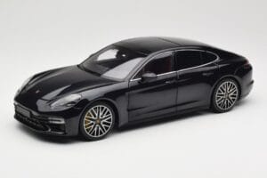 Porsche Panamera 971 Turbo S Μπλε Metallic Minichamps 1:18 Porsche Panamera 971 Turbo S Μπλε Metallic Minichamps 1:18 113061075 Μέταλλο