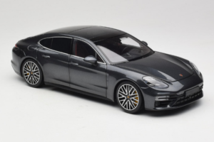 Porsche Panamera 971 Turbo S Grey Metallic Minichamps 1:18 113061073 Μέταλλο - εικόνα 6 από 8