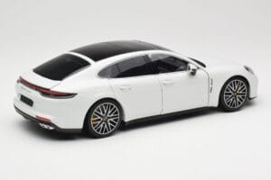 Porsche Panamera 971 Turbo S Λευκό Metallic Minichamps 1:18 113061074 Μέταλλο - εικόνα 3 από 8