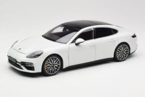 Porsche Panamera 971 Turbo S Λευκό Metallic Minichamps 1:18 113061074 Μέταλλο
