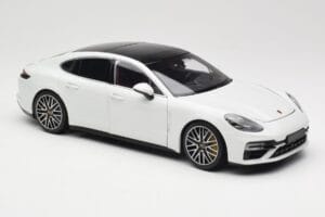Porsche Panamera 971 Turbo S Λευκό Metallic Minichamps 1:18 113061074 Μέταλλο - εικόνα 6 από 8
