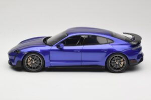 Porsche Taycan J1 Turbo GT Purple Sky Metallic GT Spirit 1:18 GT520 Ρητίνη - εικόνα 3 από 6