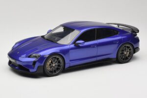 Porsche Taycan J1 Turbo GT Purple Sky Metallic GT Spirit 1:18 GT520 Ρητίνη