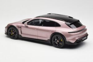 Porsche Taycan Turbo S Cross Turismo Μεταλλικό Ροζ GT Spirit 1:18 GT440 Ρητίνη - εικόνα 5 από 6