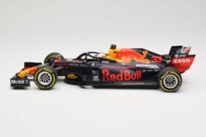 Red Bull Racing RB16 #33 M. Verstappen Winner 70th Anniversary GP 2020 Minichamps 1:18 110200533 Μέταλλο - εικόνα 3 από 6