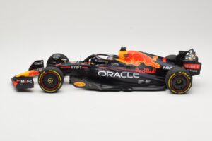 Red Bull Racing RB18 #1 M. Verstappen Winner Miami GP 2022 Minichamps 1:18 110220501 Μέταλλο - εικόνα 3 από 6