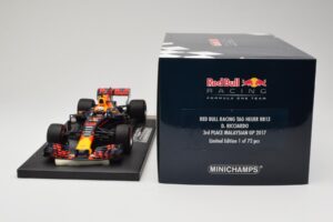 Red Bull Racing Tag Heuer RB13 #3 D. Ricciardo 3rd Place Malaysian GP 2017 Minichamps 1:18 117171503 Μέταλλο - εικόνα 6 από 6