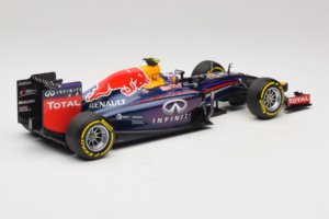 Red Bull RB10 Renault #3 D. Ricciardo Infiniti Red Bull Racing Showcar 2014 Minichamps 1:18 110140003 Μέταλλο - εικόνα 2 από 6
