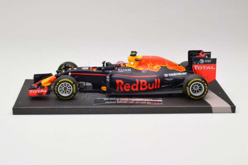 Red Bull RB12 Tag Heuer #26 D. Kvyat Red Bull Racing Showcar 2016 Minichamps 1:18 117160026 Ρητίνη