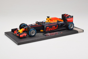 Red Bull RB12 Tag Heuer #3 D. Ricciardo Red Bull Racing Brazilian Grand Prix 2016 Minichamps 1:18 117161203 Ρητίνη - εικόνα 2 από 6