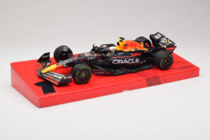 Red Bull RB18 #1 M. Verstappen Oracle Red Bull Racing Japanese Grand Prix Winner World Champion 2022 Minichamps 1:18 11322280 - εικόνα 2 από 7