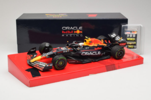 Red Bull RB18 #1 M. Verstappen Oracle Red Bull Racing Japanese Grand Prix Winner World Champion 2022 Minichamps 1:18 11322280 - εικόνα 7 από 7